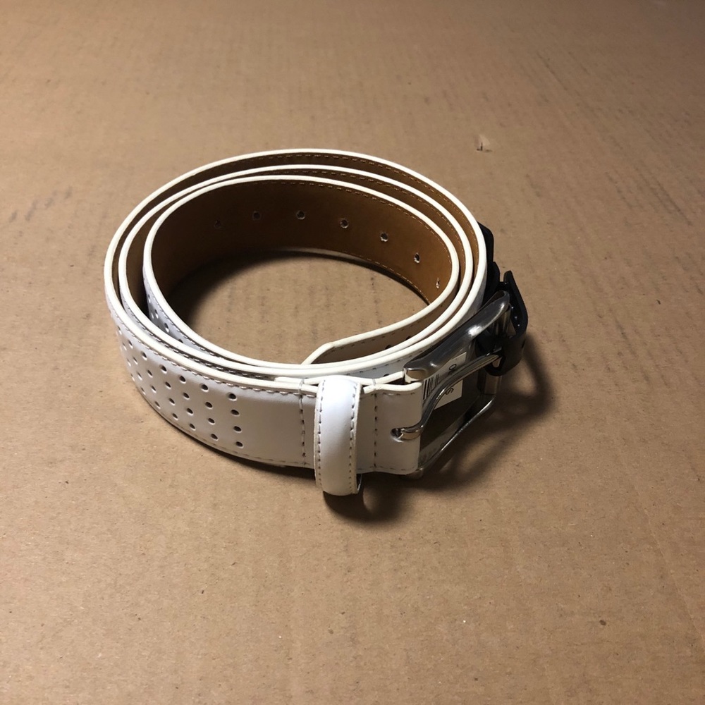 NWT PGA Tour white belt size 40